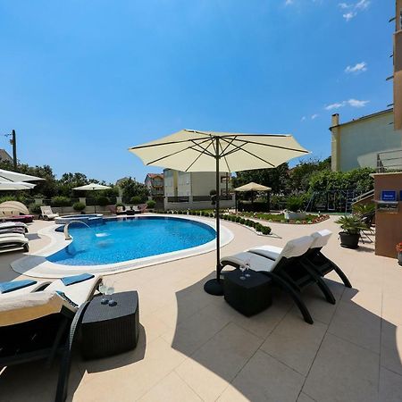 Apartments Tony Биоград-на-Мору Экстерьер фото
