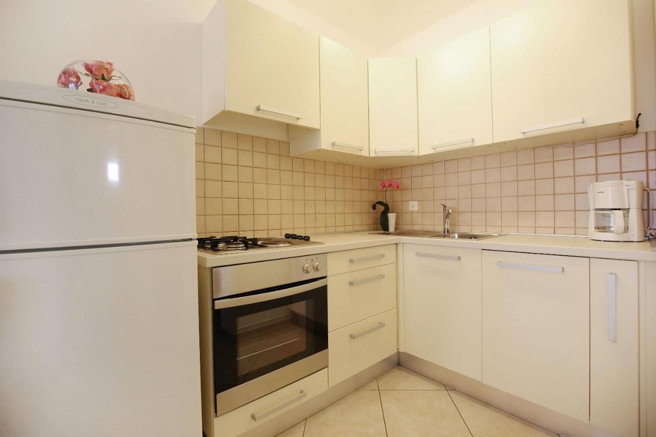 Apartments Tony Биоград-на-Мору Экстерьер фото