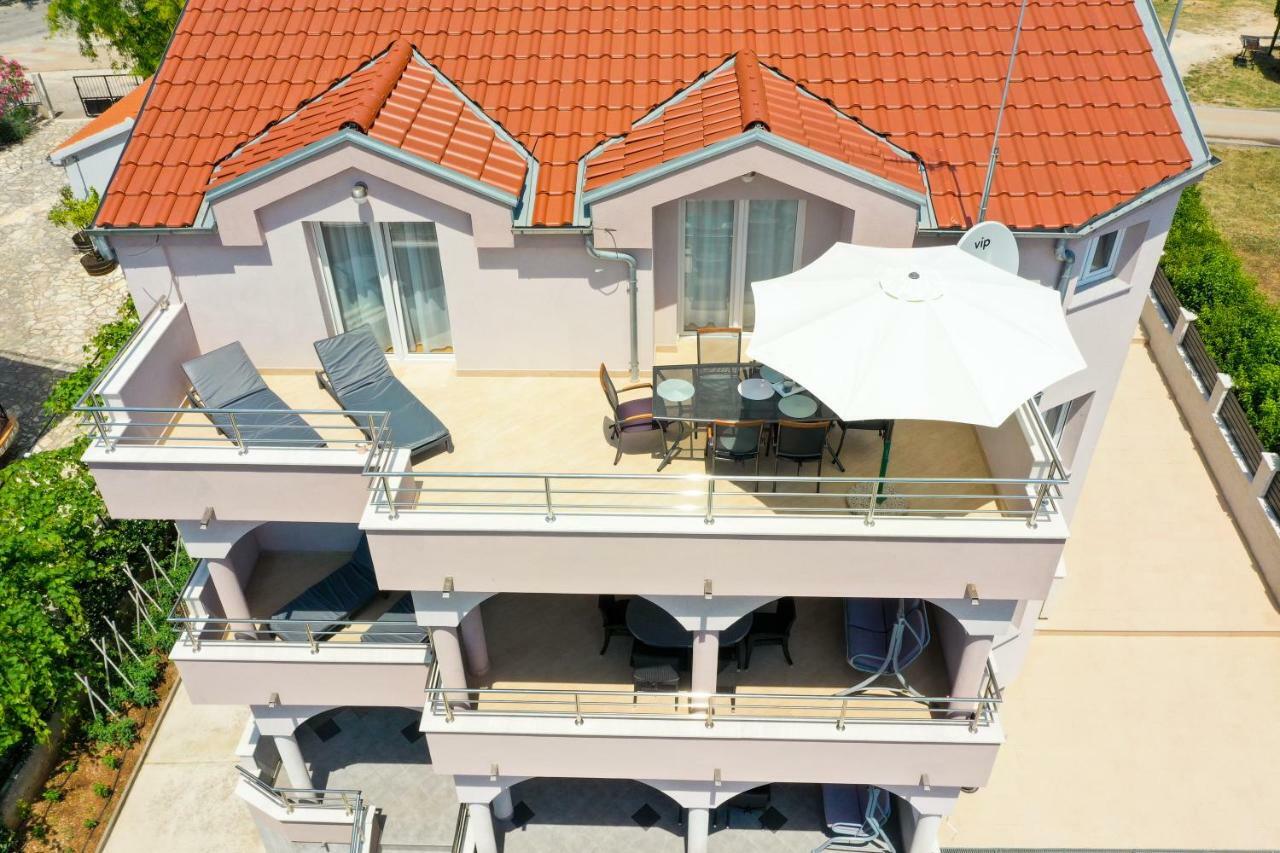 Apartments Tony Биоград-на-Мору Экстерьер фото