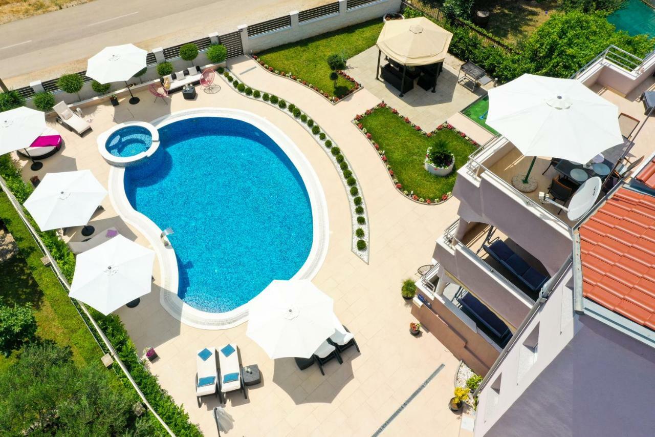 Apartments Tony Биоград-на-Мору Экстерьер фото