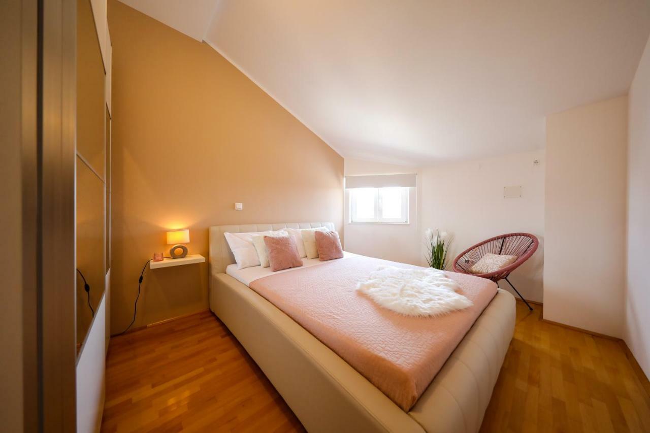 Apartments Tony Биоград-на-Мору Экстерьер фото