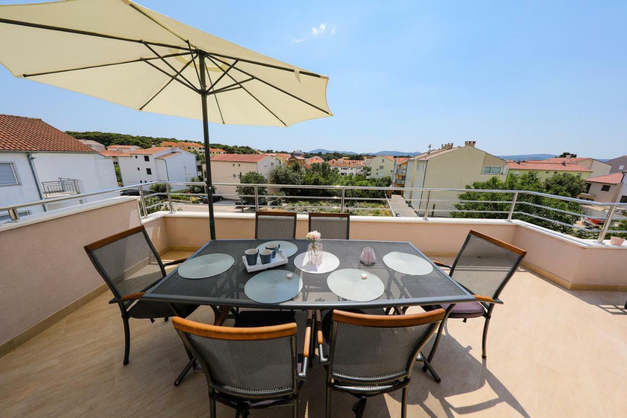 Apartments Tony Биоград-на-Мору Экстерьер фото