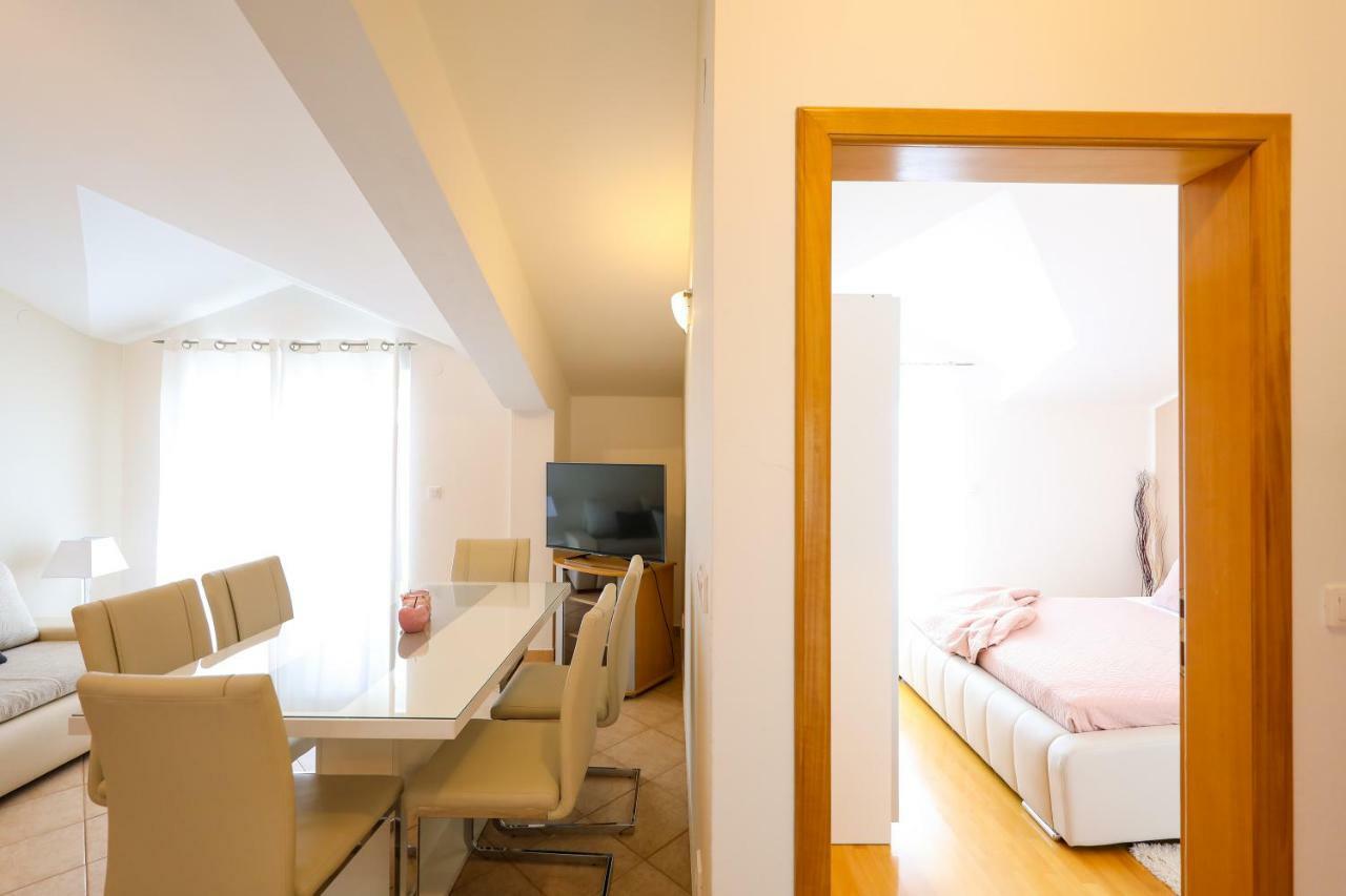 Apartments Tony Биоград-на-Мору Экстерьер фото