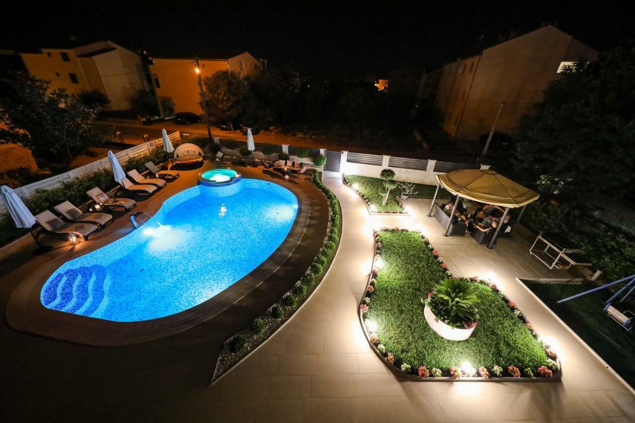 Apartments Tony Биоград-на-Мору Экстерьер фото